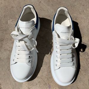 Oversized Sneaker in Paris Blue Alexander McQueen NEW